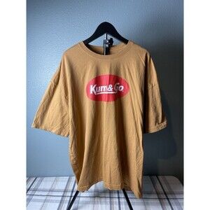 Kum and & Go Men's Brown Gas Station Logo Shirt Grunge Short Sleeve Size 2XL XXL